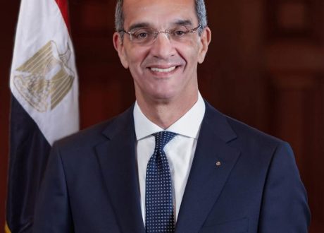 “وزير الاتصالات” يغادر إلى برشلونة للمشاركة فى المؤتمر العالمى للمحمول MWC 2025