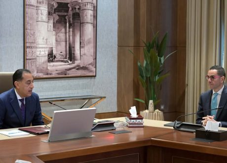 رئيس الوزراء يتابع مع وزير الاستثمار والتجارة الخارجية أهم ملفات العمل