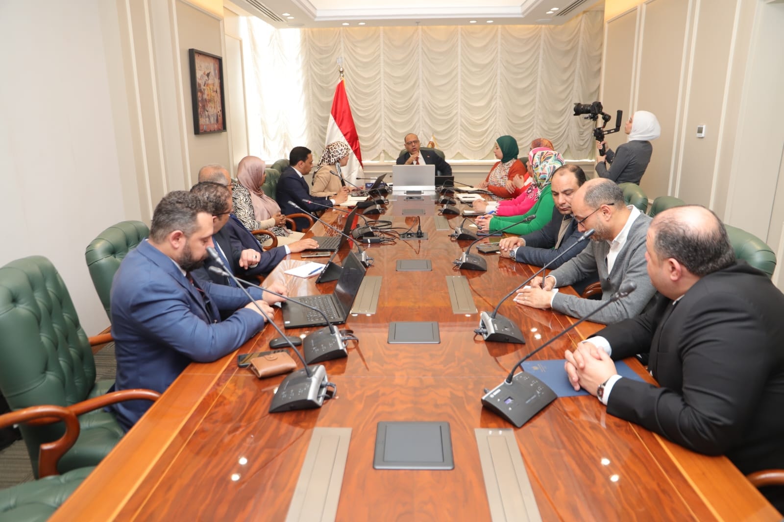 وزير العمل يوجه بسرعة تنفيذ مشروع ميكنة برنامج تشغيل ورعاية العمالة غير المنتظمة