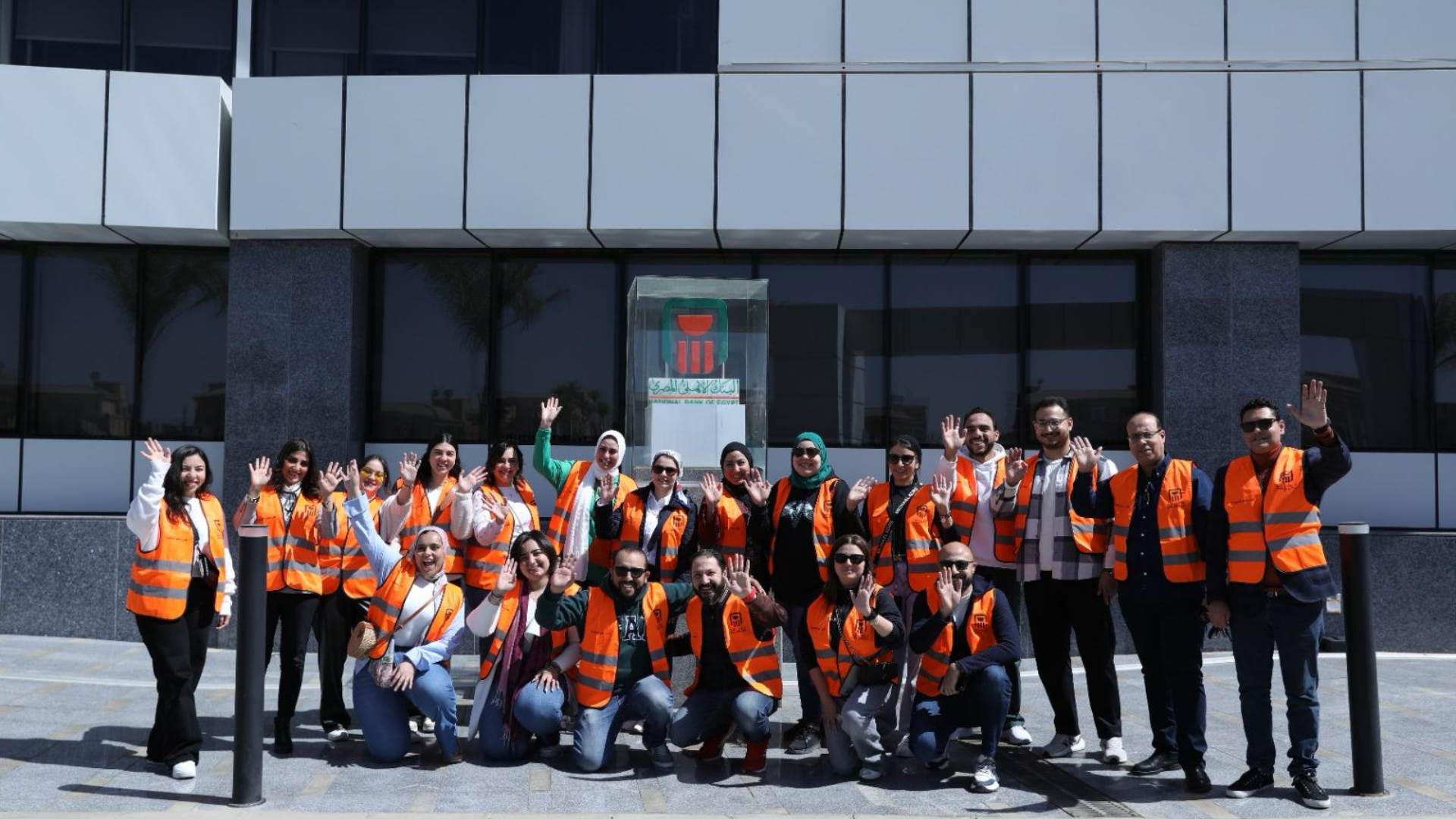لإضفاء أجواء الأمل.. البنك الأهلي ينشر البهجة في المستشفيات بزينة رمضان