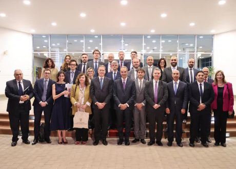 “وزير الاتصالات” يبحث مع وفد جمعية رجال الأعمال الفرنسية “ميديف الدولية” MEDEF جذب استثمارات فرنسية جديدة إلى قطاع الاتصالات وتكنولوجيا المعلومات المصرى