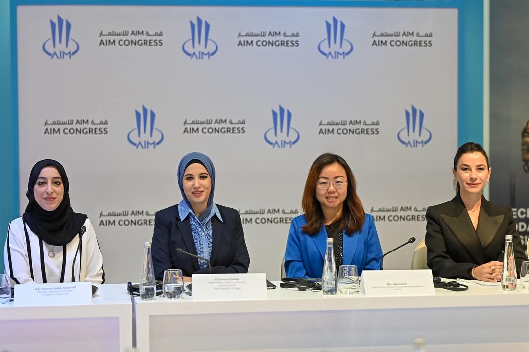 “نائب وزير السياحة والآثار “تشارك في المائدة الوزارية المستديرة لمنظمة الأمم المتحدة للسياحة بدولة الامارات العربية المتحدة