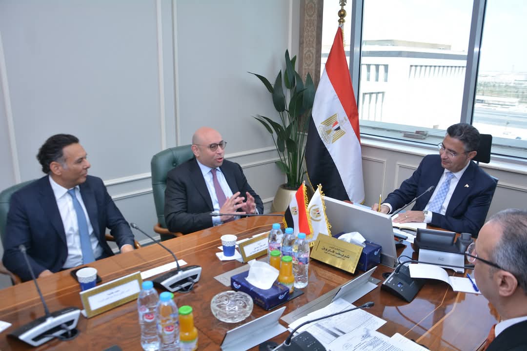 “وزير التموين” يبحث فرص التعاون مع شركة ماجد الفطيم لتعزيز الاستثمارات والتوسع في التصدير