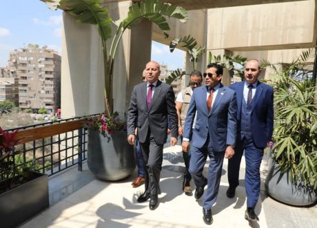  وزير الشباب والرياضة و محافظ القاهرة يتفقدان بدء إنشاء ممشى رياضي بمدينة نصر ضمن مبادرة “تراك في الشارع” لتعزيز ممارسة الرياضة