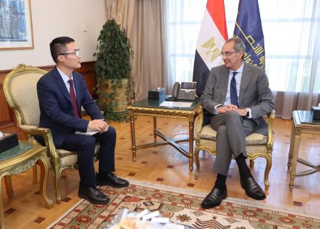  وزير الاتصالات وتكنولوجيا المعلومات يلتقي الرئيس التنفيذي الجديد لشركة هواوي مصر
