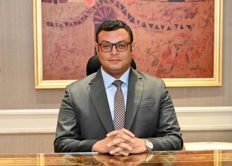 “وزير الإسكان “يتابع تقدم الأعمال بمشروعات المرحلة العاجلة بمدينة السويس الجديدة