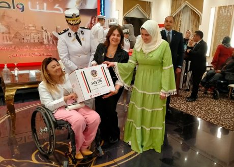 توزيع ماكينات خياطة على 30 سيدة من ذوات الإعاقة السمعية
