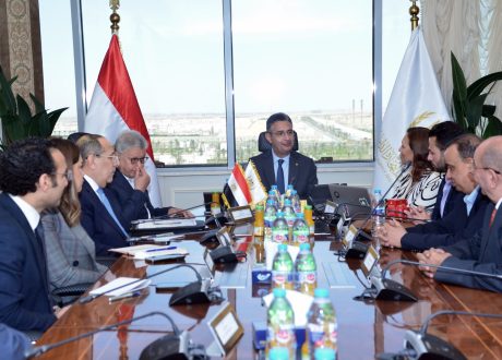 وزير التموين يبحث مع “ليبتون مصر” تعزيز الشراكة لتطوير الصناعات الغذائية