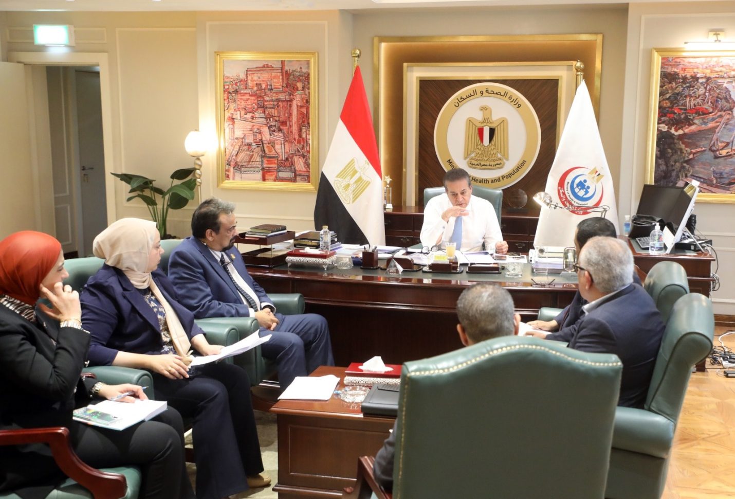 وزير الصحة يبحث دعم توطين صناعة الأدوية وترشيد الاستهلاك لتحقيق الاكتفاء الذاتي
