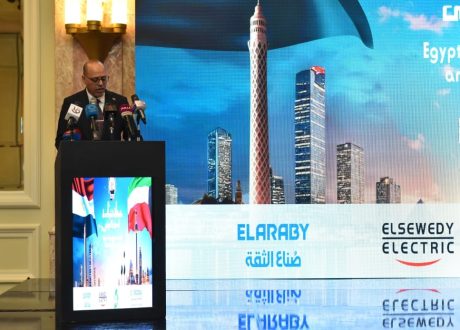 وزير العمل: مصر تمتلك ثروة بشرية مؤهلة لتلبية احتياجات الأسواق المحلية والدولية