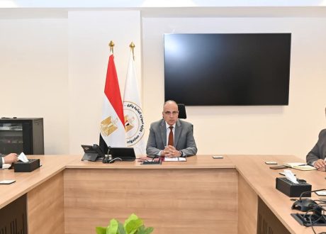 وزير الري يتابع موقف تسهيل إجراءات إصدار تراخيص المياه الجوفية وما تم تنفيذه خلال المرحلة الأولى من “منظومة التراخيص الإلكترونية للمياه الجوفية”