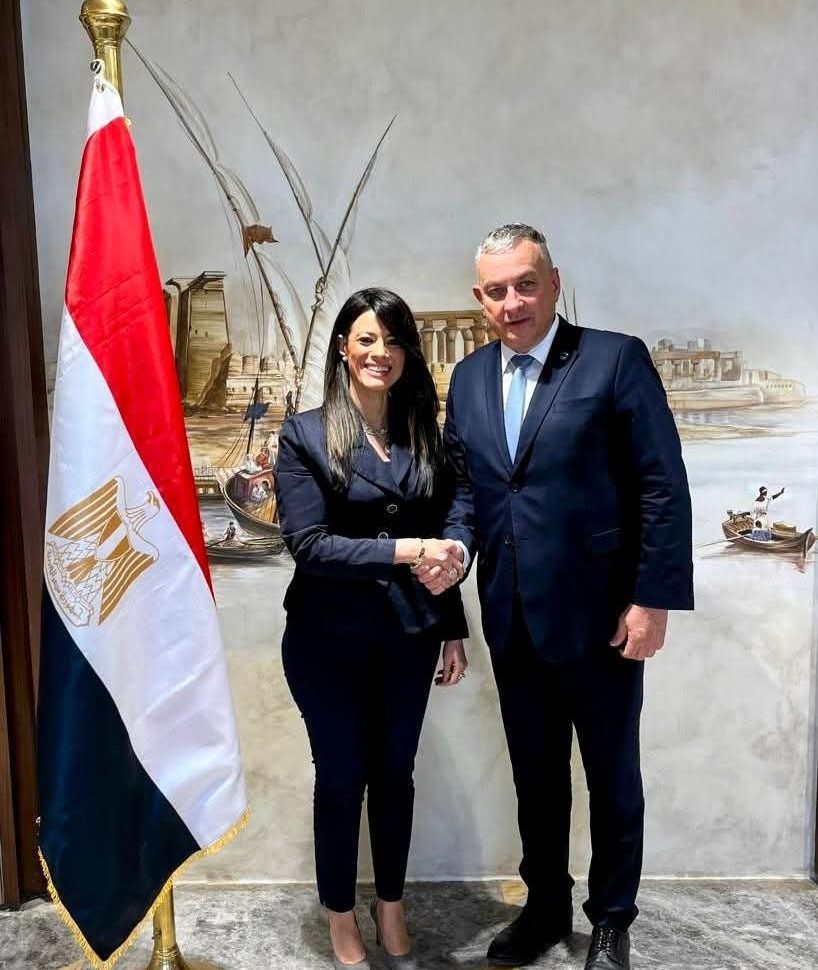 المشاط تلتقي المفوض الأوروبي للشراكات الدولية لبحث سبل تعزيز العلاقات الاقتصادية مع «فريق أوروبا»