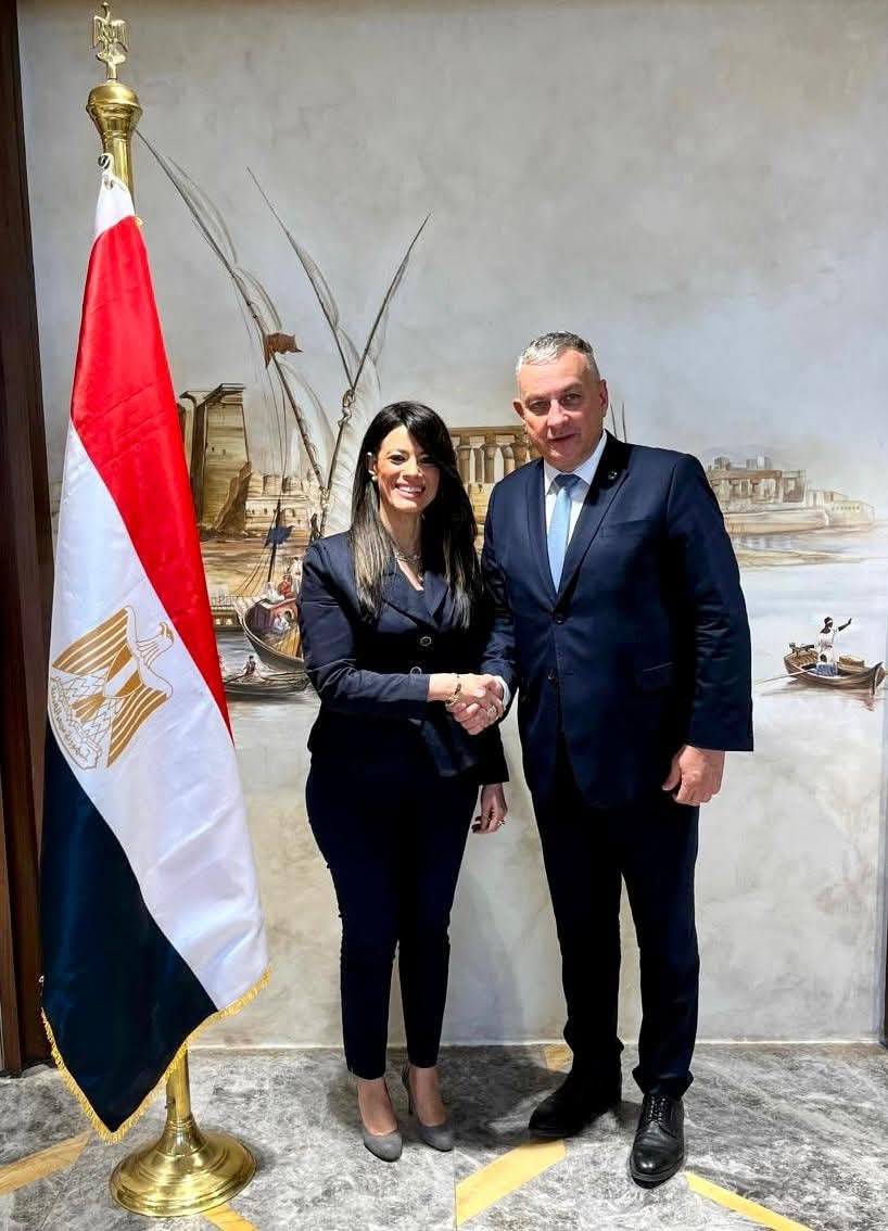 المشاط تلتقي المفوض الأوروبي للشراكات الدولية لبحث سبل تعزيز العلاقات الاقتصادية مع «فريق أوروبا»