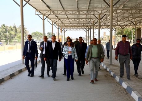 وزيرة التنمية  تتفقد مشروعات المواقف والأسواق وتوجه بسرعة تشغيل مشروعات “حياة كريمة” المنتهية ودخولها الخدمة أمام المواطنين