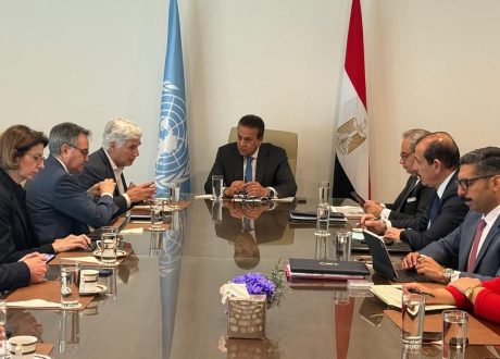 “وزير الصحة “يناقش آخر مستجدات ملفات التعاون المشترك مع ممثلي البنك الدولي