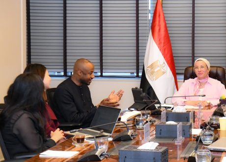 “وزيرة البيئة “تلتقى منسق المبادرة الأفريقية للتكيف لبحث آليات تعزيز العمل لدفع ملف التكيف في القارة الأفريقية