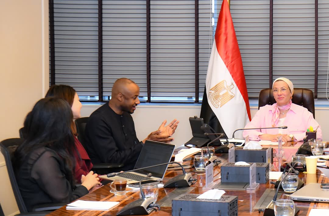 “وزيرة البيئة “تلتقى منسق المبادرة الأفريقية للتكيف لبحث آليات تعزيز العمل لدفع ملف التكيف في القارة الأفريقية