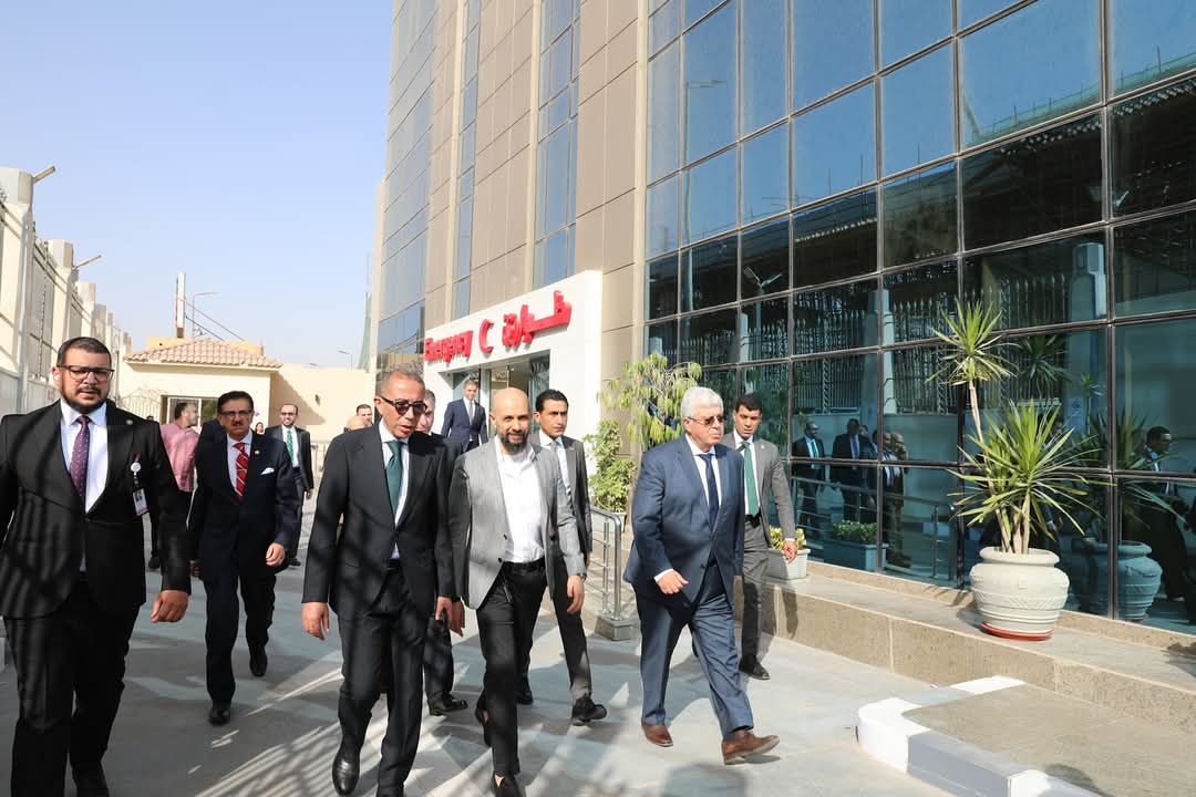 “وزير التعليم العالي” يتفقد مستشفى سعاد كفافي الجامعي