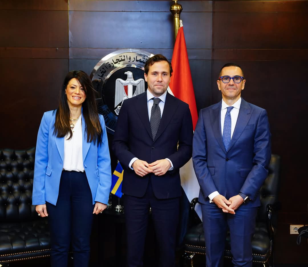 وزيرا “الاستثمار” و “التخطيط “يلتقيان وزير التجارة الدولية والتعاون الإنمائي السويدي لبحث سبل تعزيز العلاقات الاقتصادية بين البلدين