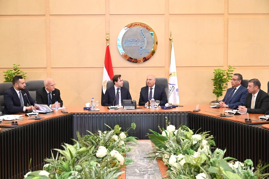 وزير الصناعة والنقل يلتقي وزير التجارة الخارجية والتعاون الإنمائي الدولي السويدي لبحث تدعيم التعاون المشترك في مجالي النقل والصناعة