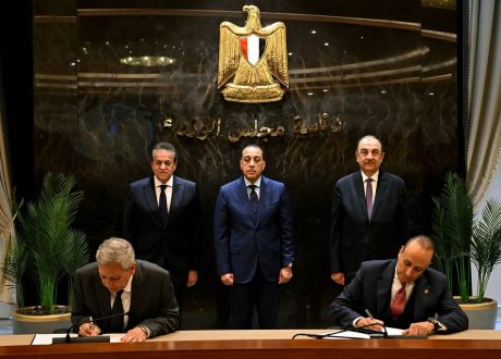 “رئيس الوزراء” يشهد توقيع شراكة مصرية أمريكية لتصنيع وتصدير أدوية ومكملات غذائية للأسواق العالمية