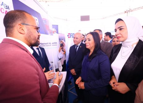   لتوفير ما يزيد على 7 آلاف فرصة عمل.. وزيرة التضامن تفتتح فعاليات “ملتقى فرصة حياة للتوظيف” لمؤسسة “حياة كريمة” بالشراكة مع مؤسسة “كير مصر للتنمية”