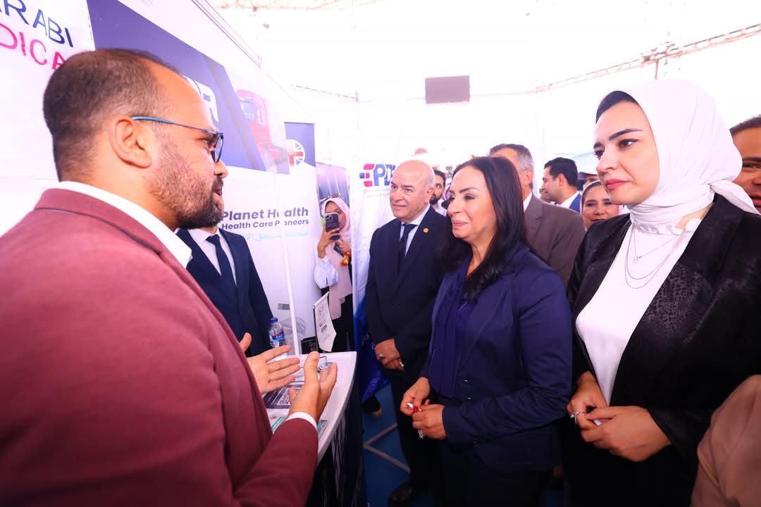   لتوفير ما يزيد على 7 آلاف فرصة عمل.. وزيرة التضامن تفتتح فعاليات “ملتقى فرصة حياة للتوظيف” لمؤسسة “حياة كريمة” بالشراكة مع مؤسسة “كير مصر للتنمية”