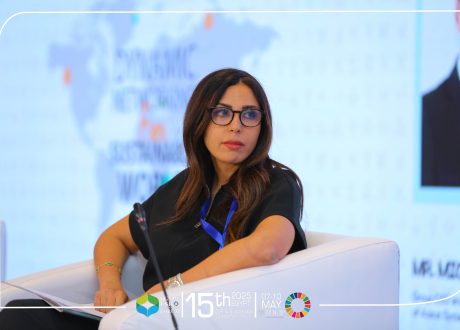 زينة العشي : المنتجات الرقمية تجذب القادة الفنيين للاستثمار في منصات الذكاء الاصطناعي