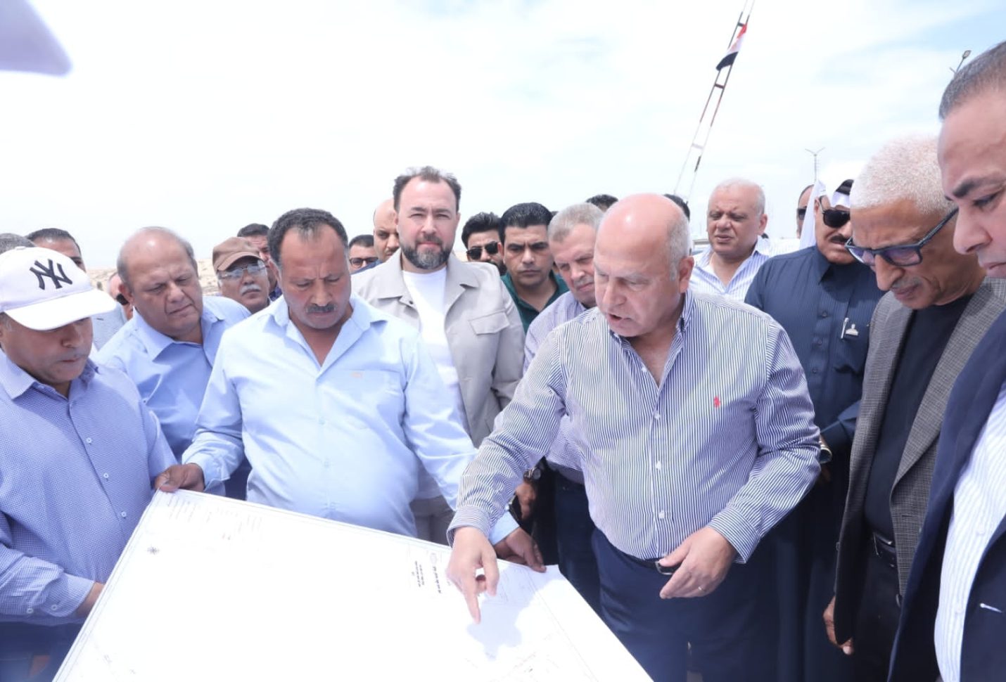 لتعزيز التنمية الشاملة في سيناء.. وزير النقل يتفقد مشروع خط السكك الحديدية «بئر العبد – العريش»