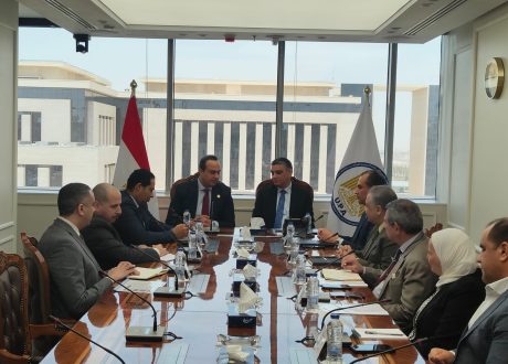 رئيس «الرعاية الصحية» يبحث تعزيز التعاون مع «الشراء الموحد» لتطوير التأمين الصحي الشامل