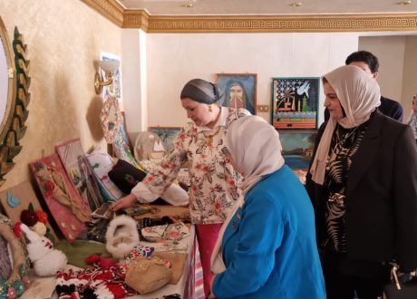 رئيسة “القومي للطفولة” تتفقد أنشطة تمكين الفتيات ودعم الأطفال بشمال سيناء
