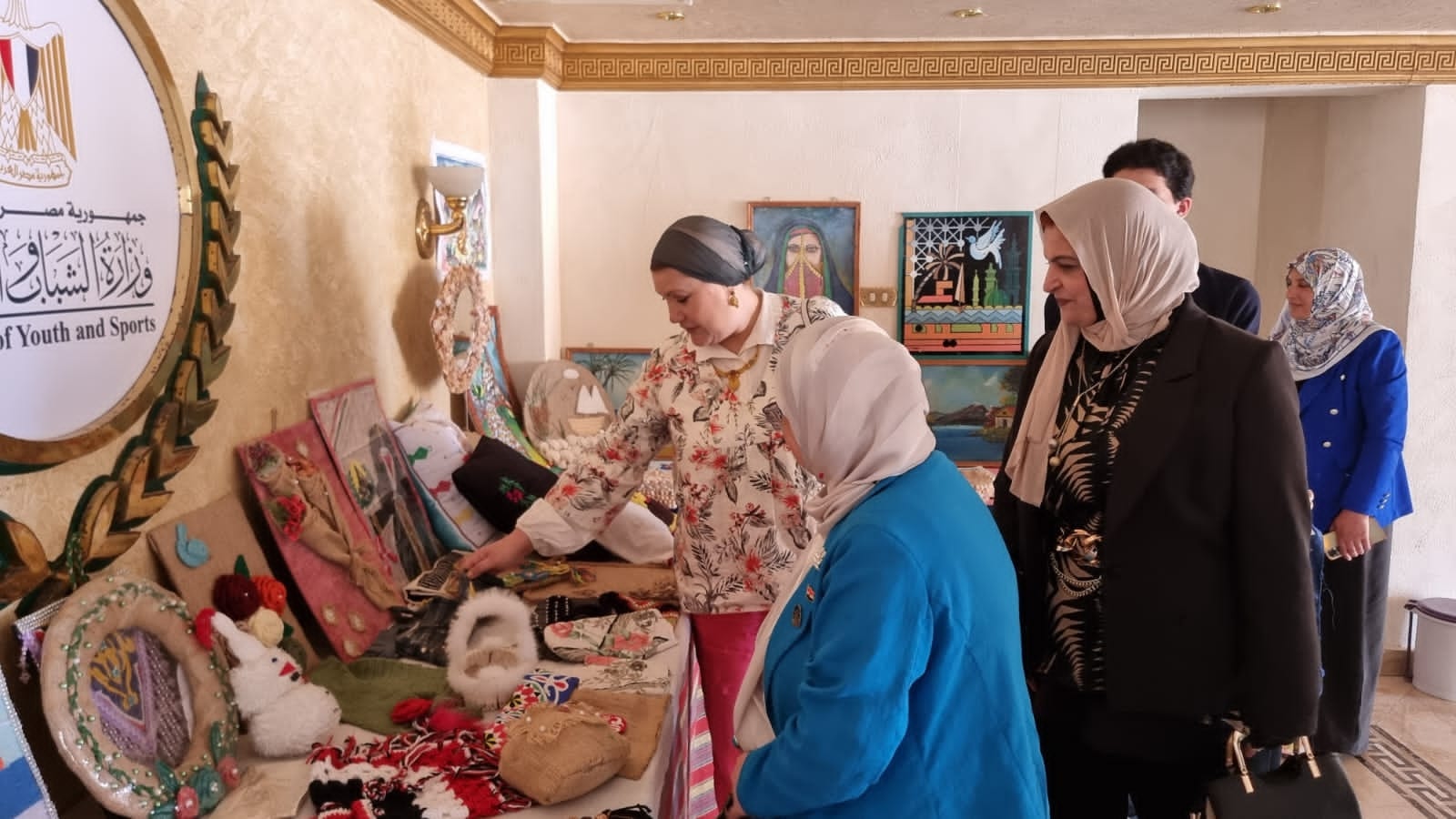 رئيسة “القومي للطفولة” تتفقد أنشطة تمكين الفتيات ودعم الأطفال بشمال سيناء