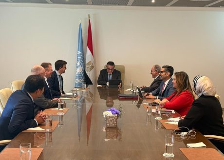 وزير الصحة يلتقي مسؤولي “جنرال إلكتريك” لبحث التصنيع المحلي ونقل التكنولوجيا للقطاع الصحي