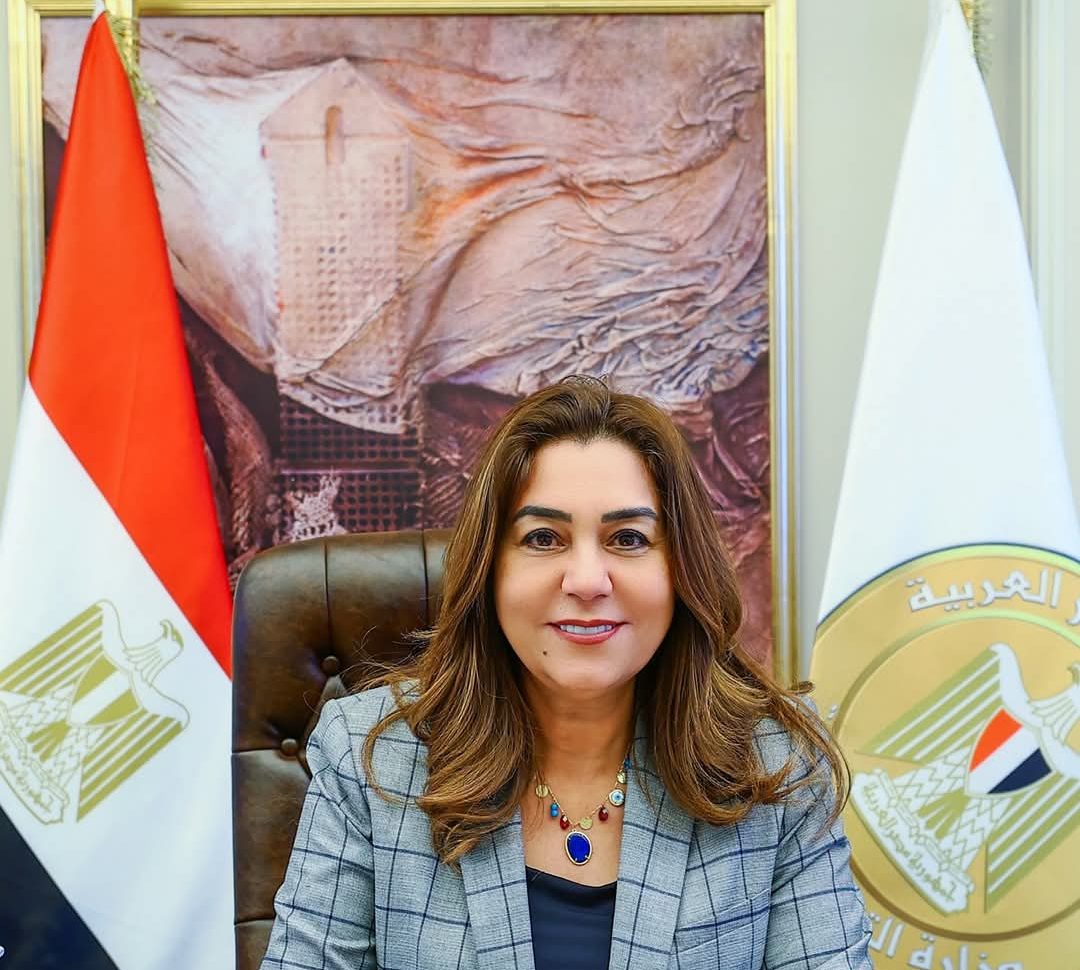 وزيرة التنمية المحلية تُوجه برفع درجة الاستعداد بالقطاعات الخدمية والتنفيذية بالمحافظات استعداداً لعيد الأضحى المبارك