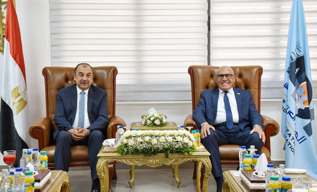  “وزير قطاع الأعمال العام” يؤكد على أهمية الاستفادة من القدرات التصنيعية الوطنية لتصنيع قطع الغيار بتقنيات الطباعة ثلاثية الأبعاد والماكينات الرقمية 