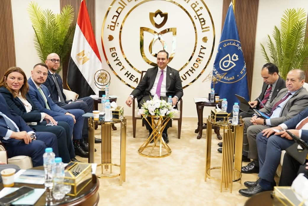 ” رئيس هيئة الرعاية الصحية”يبحث مع وفد كبرى الشركات الألمانية سُبل تعزيز الشراكات الدولية وجذب الاستثمارات الصحية ودعم الشراكة بين القطاعين الحكومي والخاص في مصر