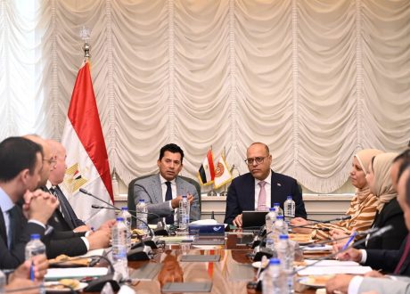 “وزير العمل “يستقبل وزير الشباب والرياضة لبحث التعاون في مجالات التوظيف والتدريب المهني