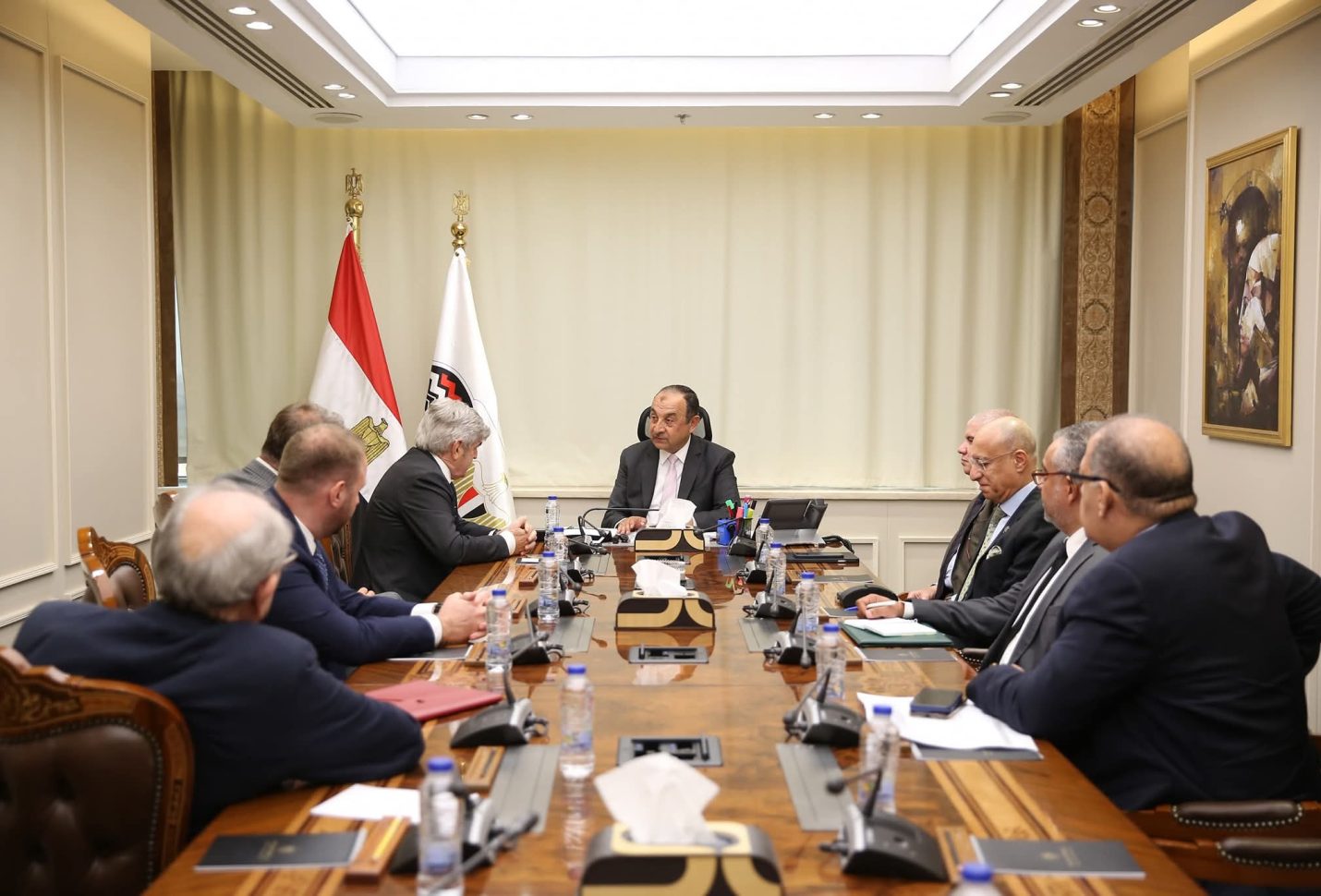 وزير قطاع الأعمال العام يبحث مع الرئيس التنفيذي لمجموعة “ماير تكنيمونت” الإيطالية تطورات مشروع حامض النيتريك و نترات الأمونيوم بشركة كيما بأسوان