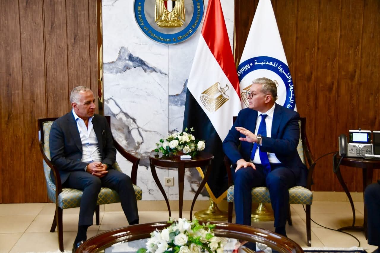 ” وزير البترول ” يبحث مع مجموعة السويدي إليكتريك تعزيز التعاون المشترك فى قطاعي البترول و التعدين