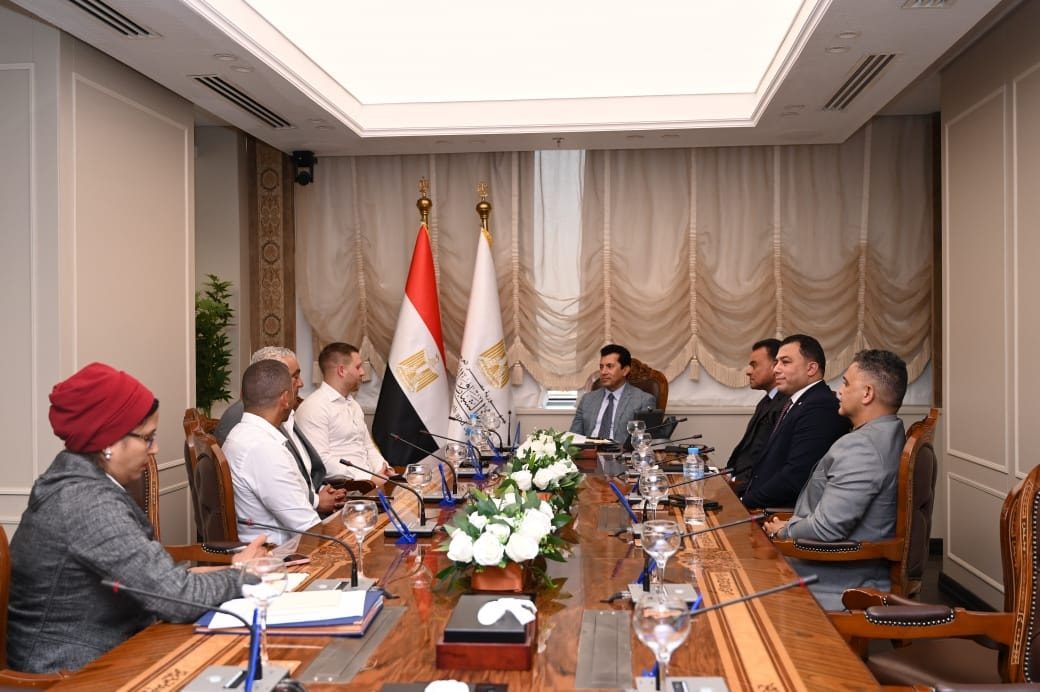 وزير الشباب والرياضة يبحث مع شركة ألمانية تسويق المعسكرات الرياضية بشرم الشيخ