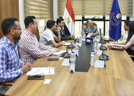 رئيس هيئة الدواء يبحث مع وفد “باي لحلول الأعمال” تعزيز الابتكار وتوسيع النفاذ للأسواق في قطاع الصناعات الدوائية