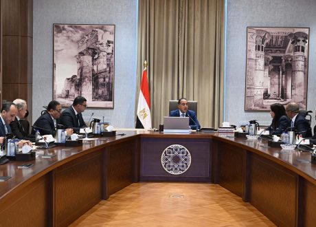 مدبولي: توطين صناعة تحلية مياه البحر أولوية لخدمة التنمية وتوفير 9 ملايين متر مكعب يوميًا