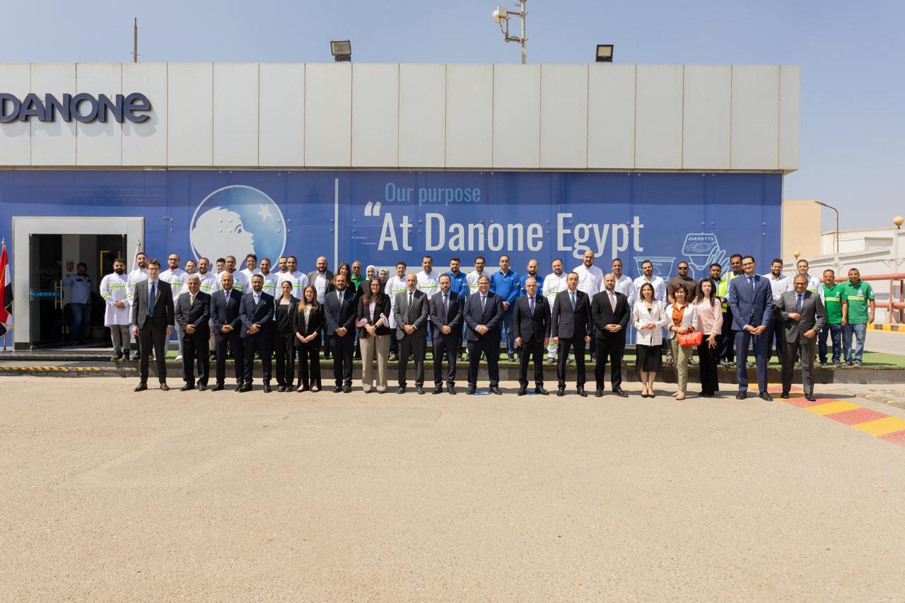 باستثمارات 250 مليون جنيه.. وزير الاستثمار يفتتح خط الإنتاج الجديد لـ «دانون مصر»
