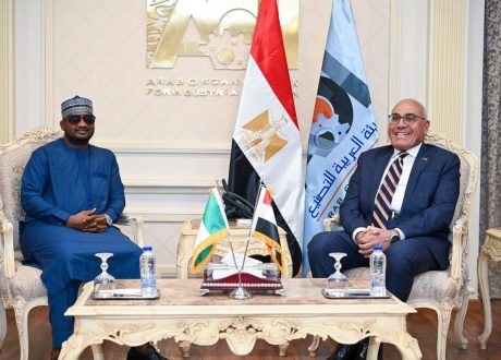 الهيئة العربية للتصنيع تعزز تعاونها مع نيجيريا وتوقع مذكرة تفاهم في مجال الصناعات الدفاعية