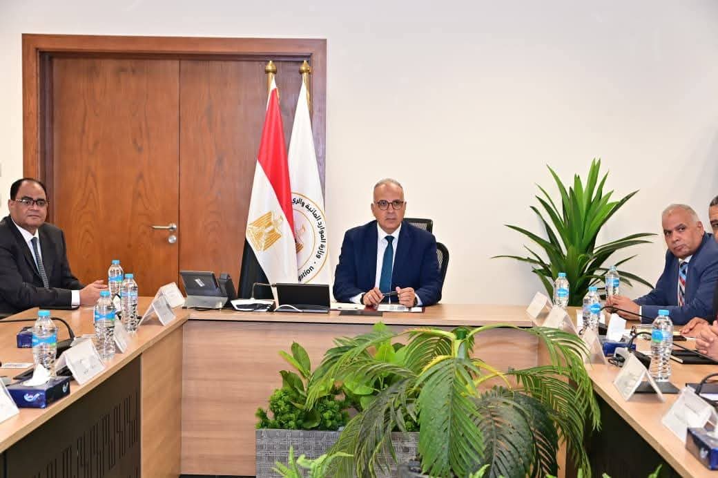 وزير الري يعقد اجتماع اللجنة الدائمة لتنظيم إيراد نهر النيل