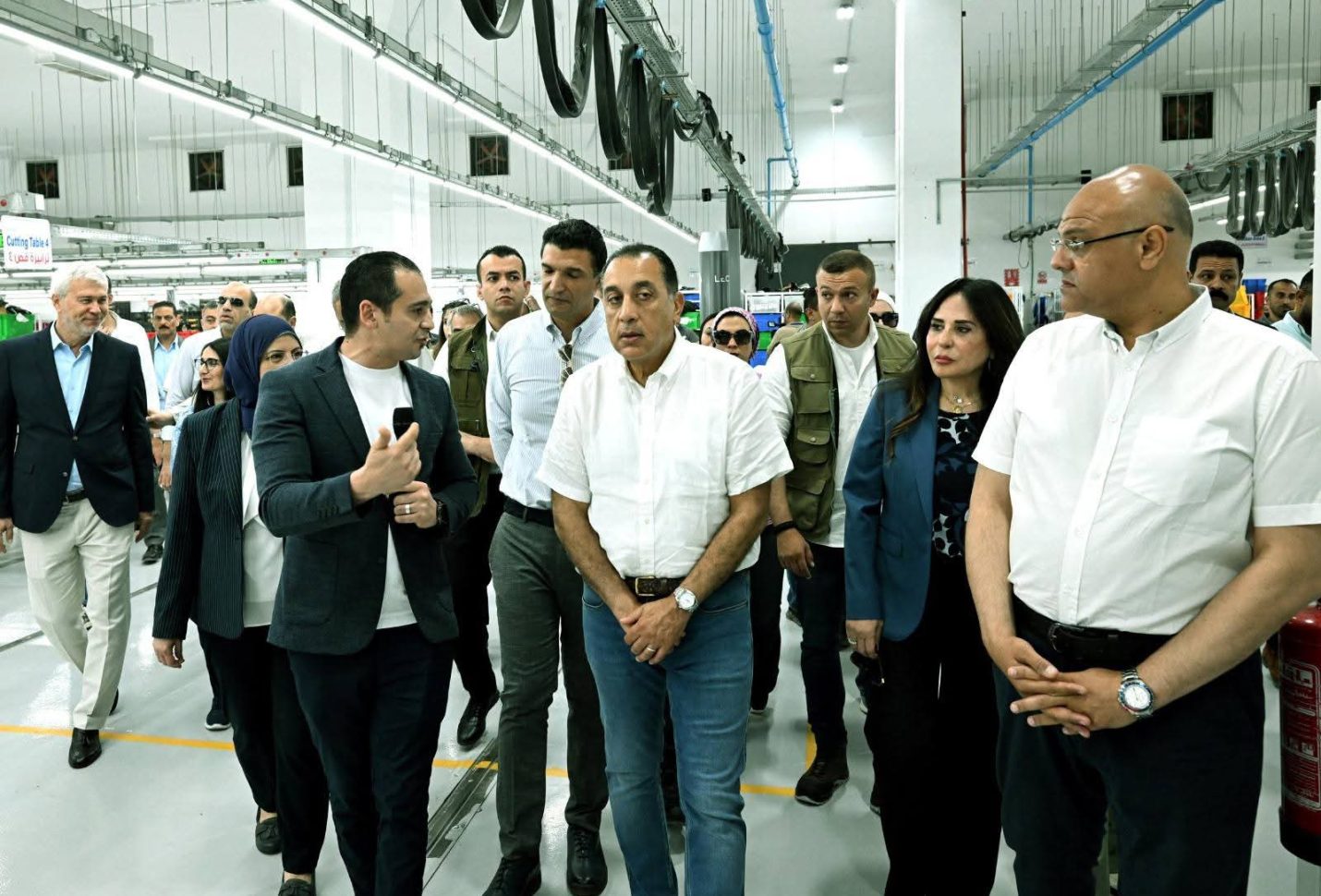 رئيس الوزراء يفتتح التوسعات الجديدة بمشروع “شاهينلر إيجيبت 2” لصناعة الملابس الجاهزة ببرج العرب الجديدة