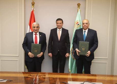وزير الزراعة يشهد توقيع مشروعين تنمويين بين “بحوث الصحراء” و”أكساد” لتعزيز الأمن الغذائي ومواجهة التغيرات المناخية