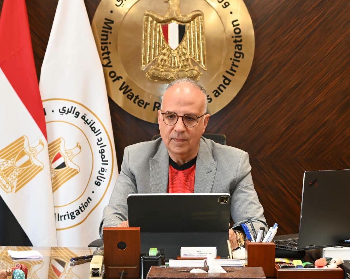 وزارة الري تبحث مع كوكاكولا تنفيذ مشروع لتحلية مياه الصرف الزراعي بالطاقة المتجددة