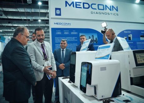 رئيس هيئة الدواء يتفقد أجنحة “Africa Health ExCon 2026” ويؤكد: تطوير المنظومة التنظيمية لتعزيز الاستثمار والأمن الدوائي