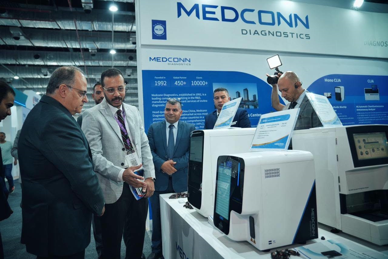 رئيس هيئة الدواء يتفقد أجنحة “Africa Health ExCon 2026” ويؤكد: تطوير المنظومة التنظيمية لتعزيز الاستثمار والأمن الدوائي